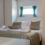 Manero تروغير