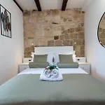 Manero *