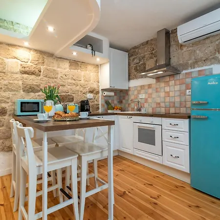 Сasa de vacaciones Manero Trogir