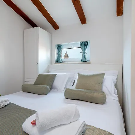 Manero بيت للعطل